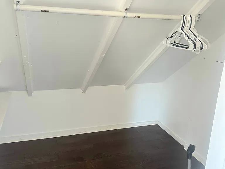 12 Crown St #3 — Photo 4