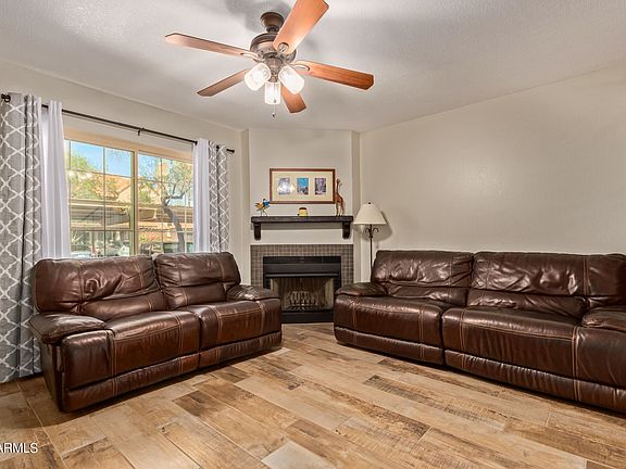 4th image of 4901 E Kelton Ln Unit 1073