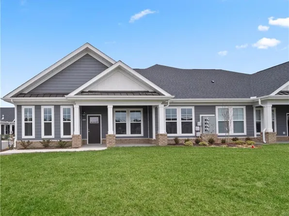 2005 Asher Dr Lot 74, Suffolk, VA 23435