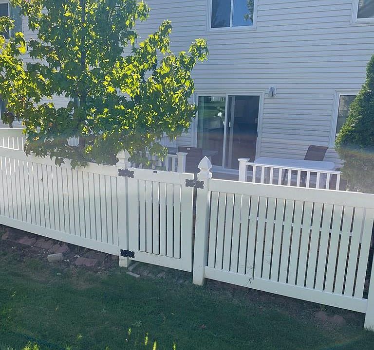1st image of 185 Deepwood Dr
