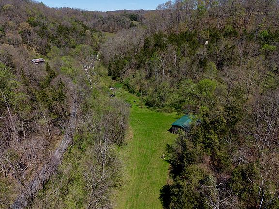 4th image of 321 Peytons Creek Rd