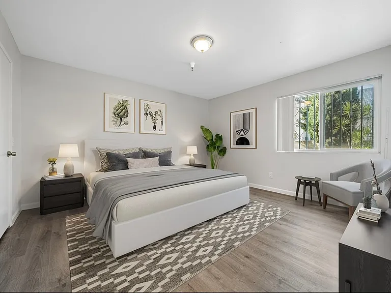 615 N. Juanita Ave — Photo 34