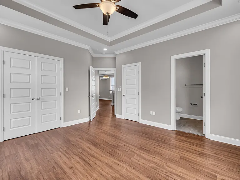 702 Moore St — Photo 22