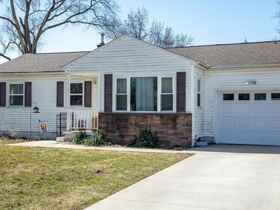 327 3rd St, Washburn, IA, 50702