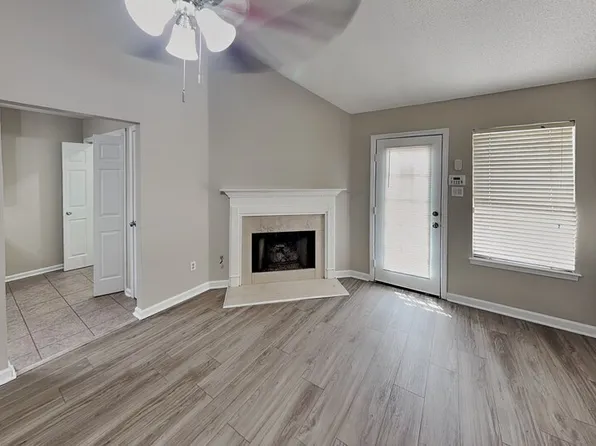 1633 Dexter Ln, Cordova, TN 38016