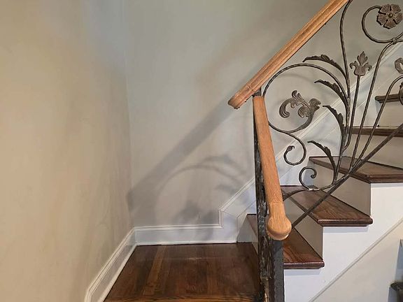 3rd image of 352 Elverton Ave Floor 2