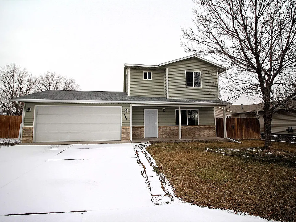604 Bear Valley Ct
