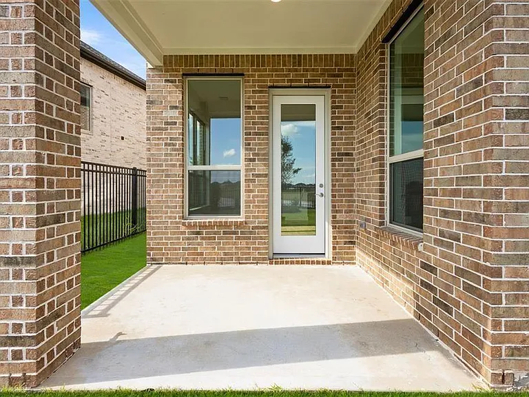 2064 Terra Rose Dr — Photo 26