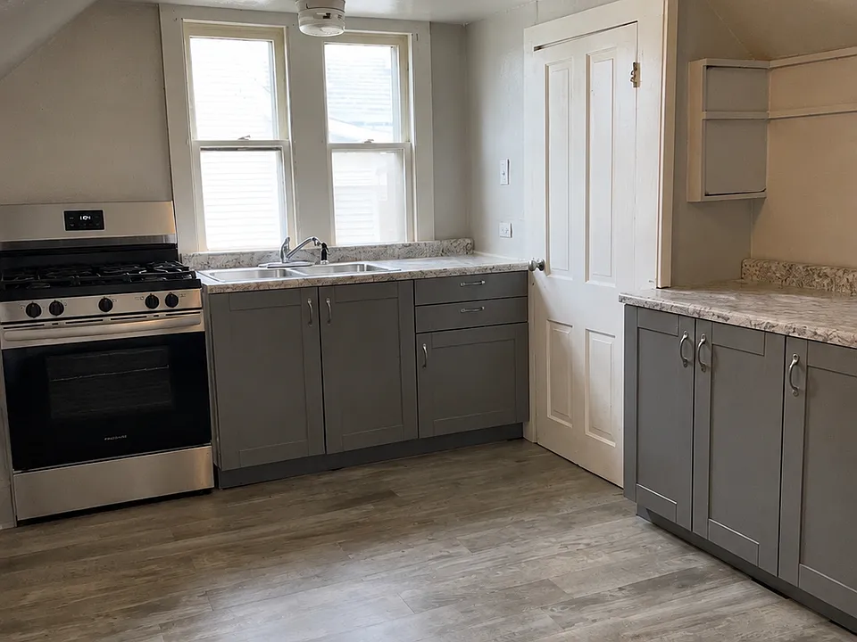 1211 1/2 Tennessee St #2