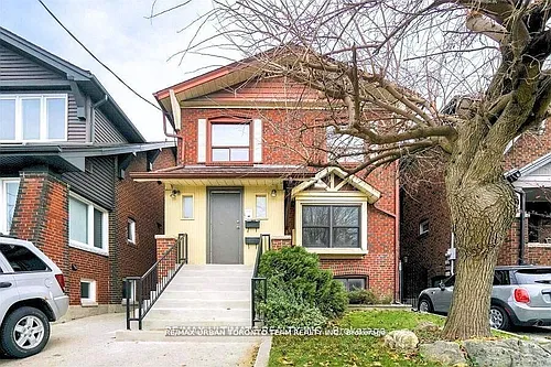 745 Coxwell Ave #UPPER Photo 1