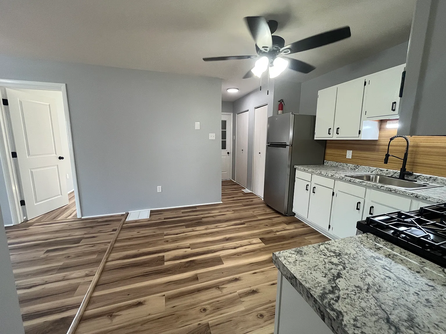 2 bed, 815 sqft, $1,125 — Photo 3