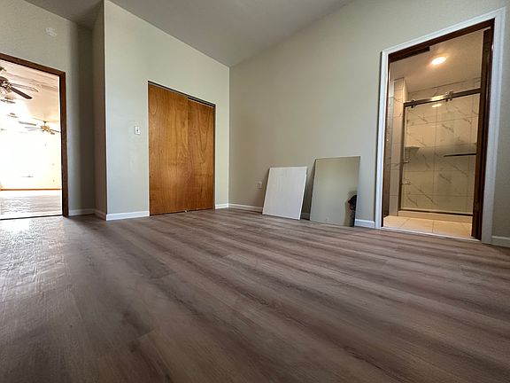 4th image of 721-723 Wharton St #2