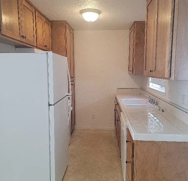 1221 W St #A — Photo 6