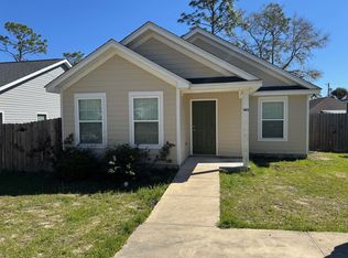 143 Melody Ln, Crawfordville, FL 32327