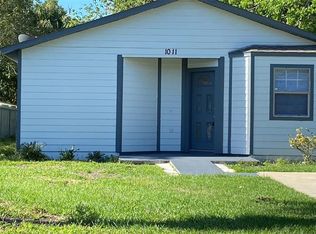 1011 W 9th St, Sanford, FL 32771