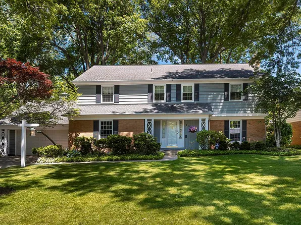 217 Indiana Dr, Erie, PA 16505