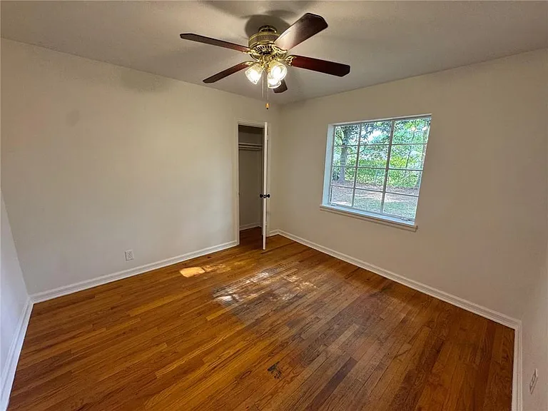 713 Iris Ave — Photo 13