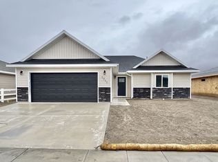 1711 Opal Dr, Elko, NV 89801