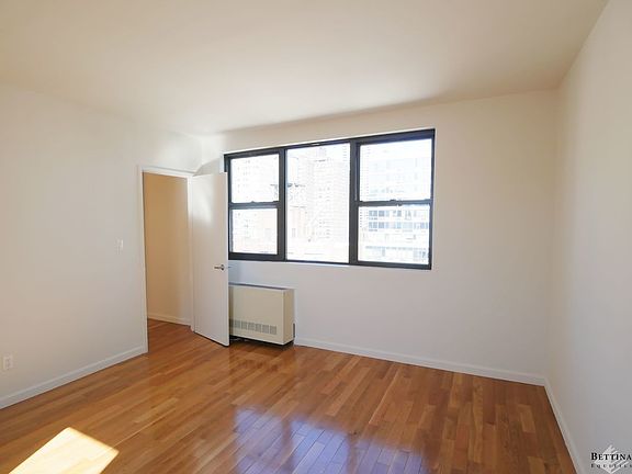 5th image of 228 E 85th St Ph B