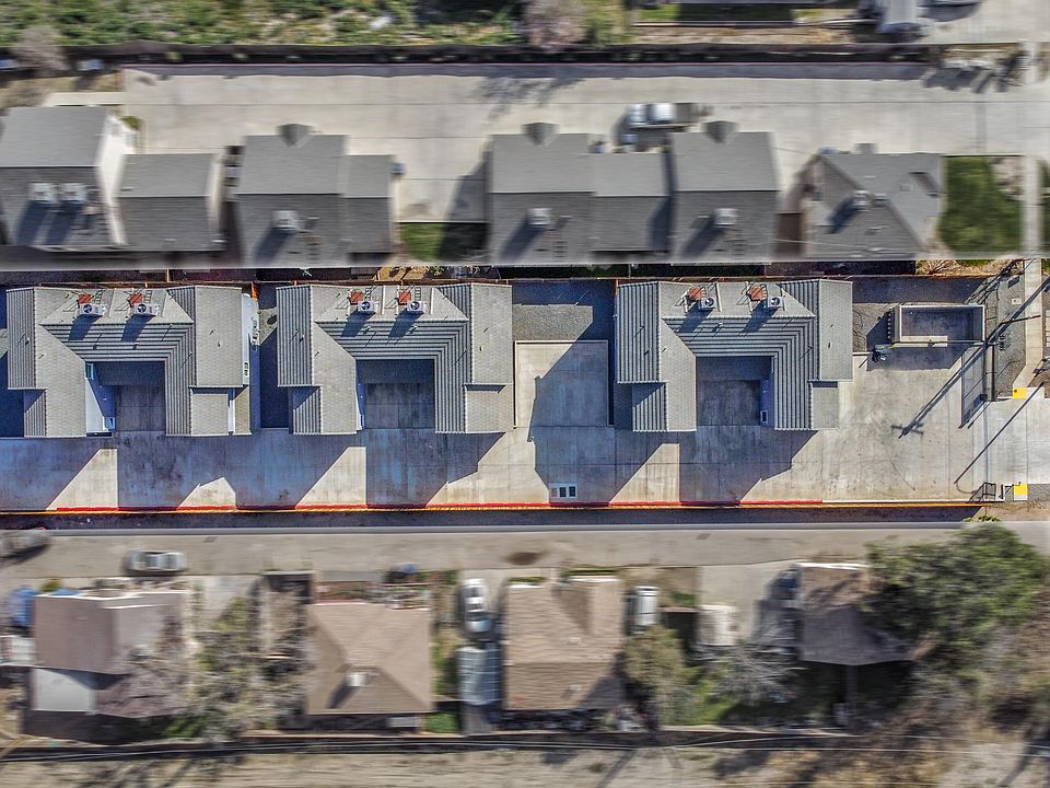 1st image of 1324 S Santa Fe Ave