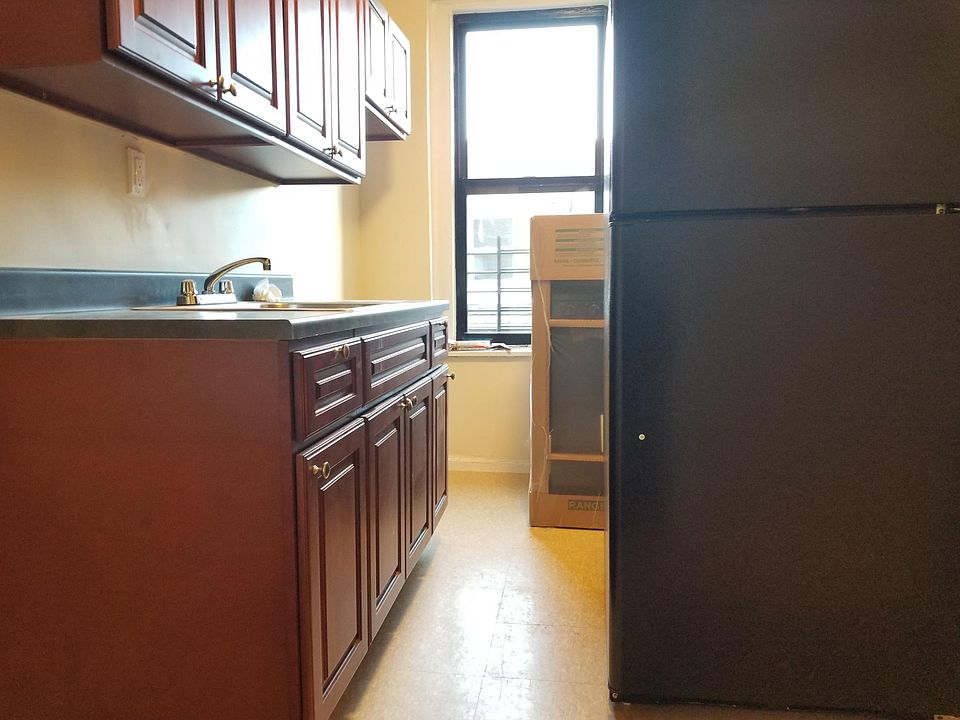 2nd image of 3186 Rochambeau Ave APT 5G