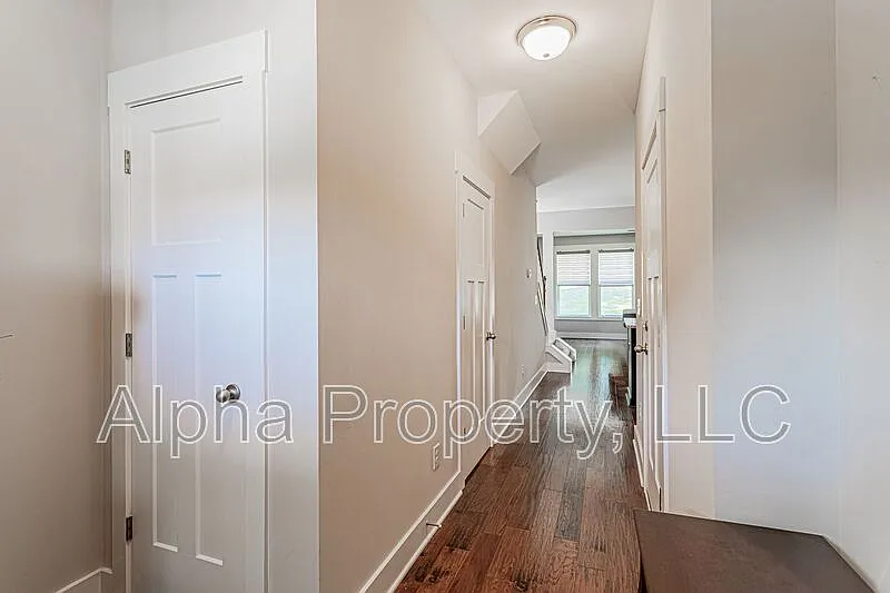 3 bed, 2.5 bath, 1560 sqft, $1,750 — Photo 4