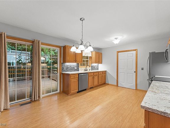 5th image of 36550 Garretts Cove Dr