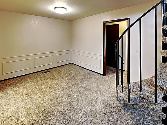 2nd image of 1910 Three Stars Rd