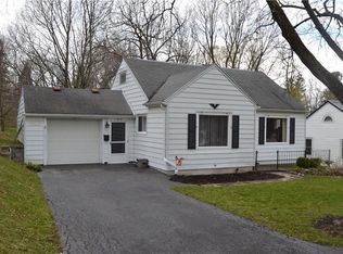 109 Hyde Pkwy, Palmyra, NY 14522