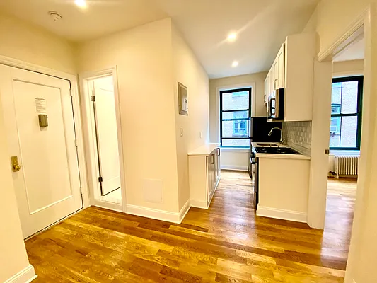 Rented by City & Suburban | media 10