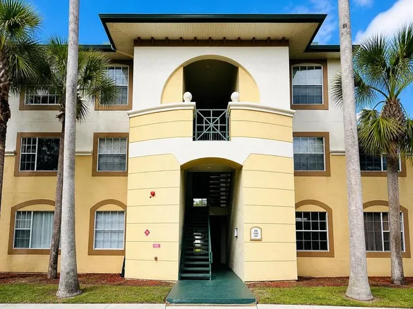 17114 Carrington Park Dr APT 213, Tampa, FL 33647