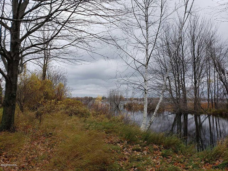 1st image of 238 Lake Dr