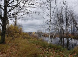 238 Lake Dr, Muskegon, MI 49441