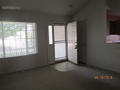 5th image of 3516 Watermans Landing Dr