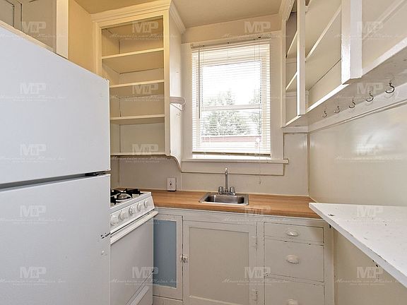 5th image of 318 W Laurel St APT B