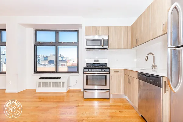 Rented by MySpaceNYC | media 33