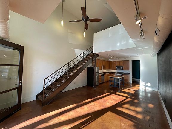 2nd image of 925 The Alameda Unit 120