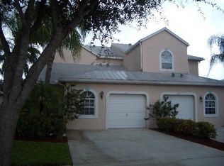 10701 Pelican Dr, Wellington, FL 33414