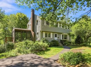 30 Ideal Ave, Chelmsford, MA 01824