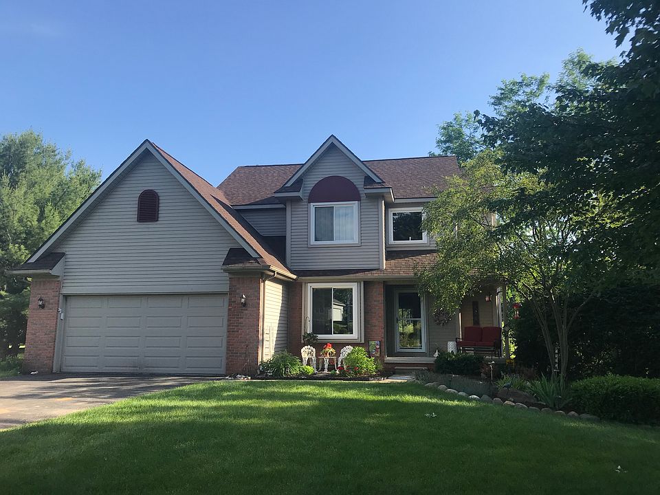 1st image of 9752 Fairfax Dr