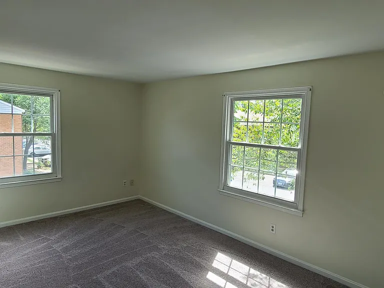 5663 Independence Cir — Photo 5