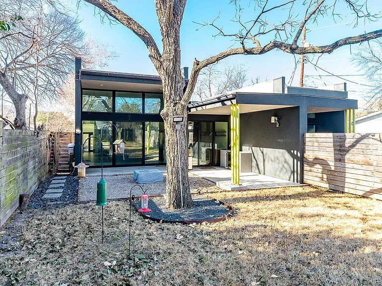 3305 Garden Villa Ln #B — Photo 30