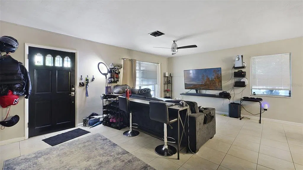 2 bed, 2.0 bath, 1109 sqft, $2,100 — Photo 4