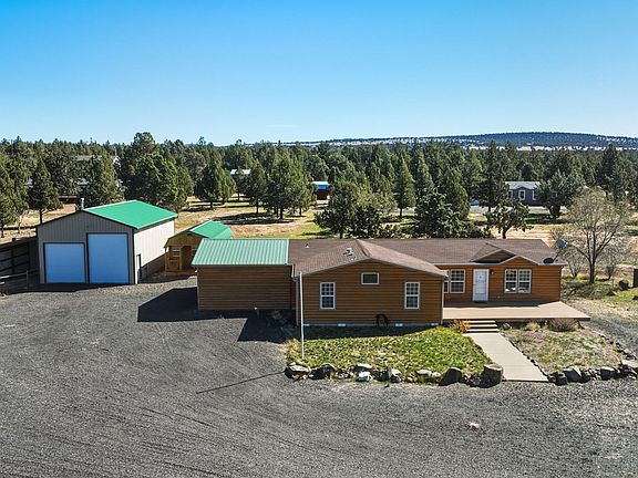 2nd image of 2955 SE Custer Rd