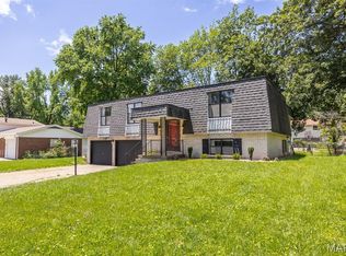 109 San Mateo Dr, Belleville, IL 62221
