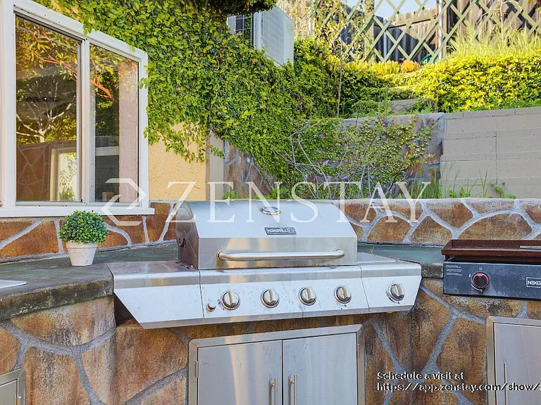 Outside Built In Kitchen with BBQ!