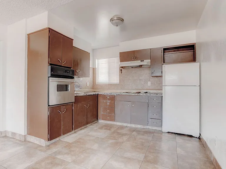 421 N Decatur Blvd — Photo 9