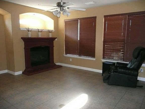 4th image of 553 Unbridled Ln