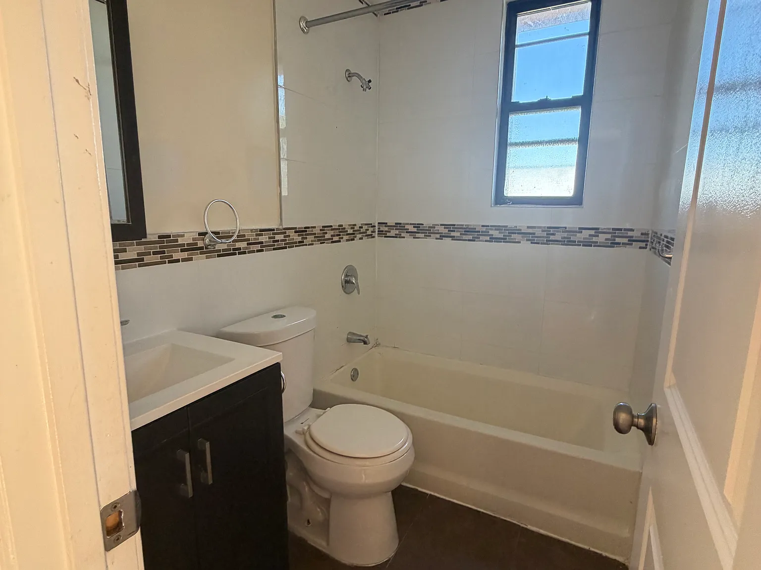 3 bed, $3,454 — Photo 4