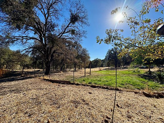 3rd image of 21262 Spring Ranches Rd